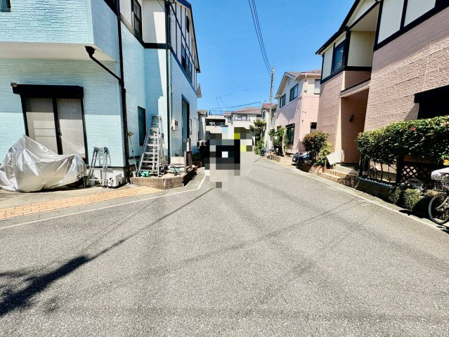 4LDK・WIC、収納豊富で住空間すっきり！2026年11月リフォーム完了予定(水回り、クロス、外壁塗装、等)！