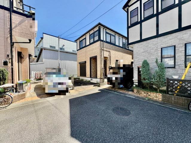 4LDK・WIC、収納豊富で住空間すっきり！2026年11月リフォーム完了予定(水回り、クロス、外壁塗装、等)！