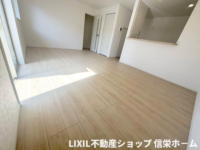リビング17帖