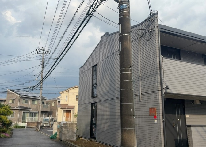 眺望を気にして物件を探す場合、前面に建物が建っていないか現地で確認しましょう！前面に建物があると景色はもちろん、日当たりや風通しにも影響が出てきます。住んだ時のことを想像しながら現地見学をしましょう。