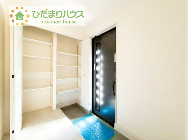 丁度良い靴箱のサイズ♪これだけあれば家族全員の靴がしまえてスッキリ(^O^)