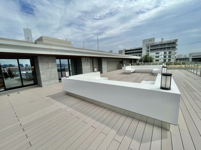 共用施設【SUN　B棟パーティルームTERRACE最上階】　都心を見渡せるオープンエアテラス