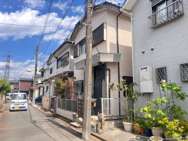 前面道路含む現地写真です