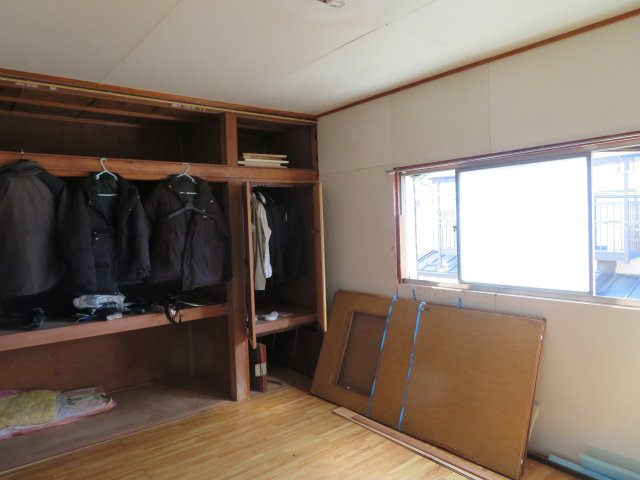 コンパクトで使いやすい洋室です
