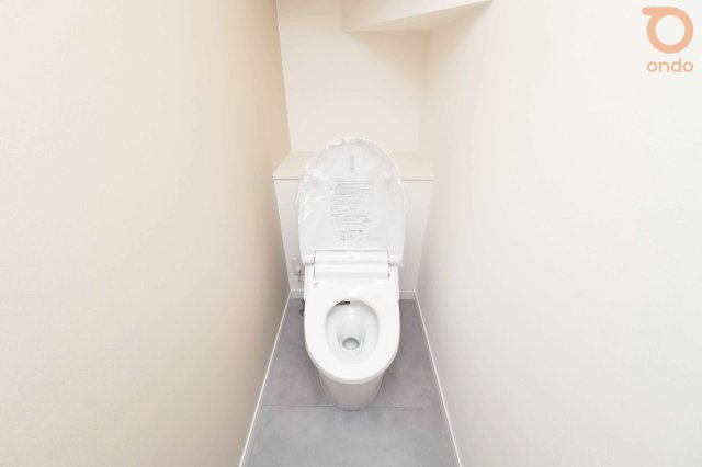 【ondo建物プラン例／トイレ】シンプルだからこそ、落ち着ける。暮らしの中に自然と溶け込むトイレです。