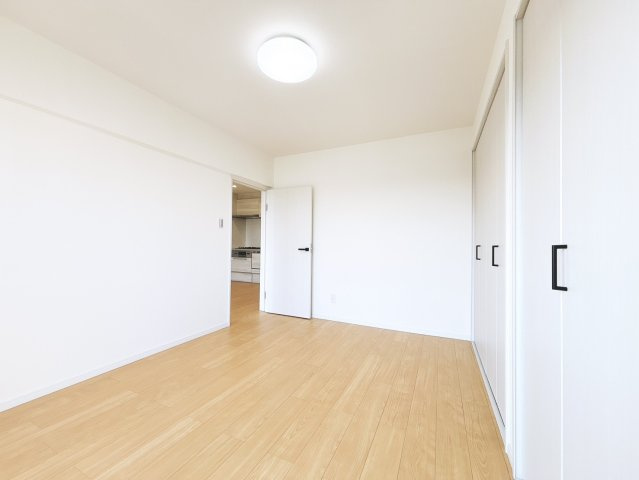 南側6帖洋室別角度