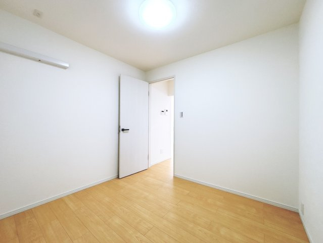 東側4.5帖洋室別角度