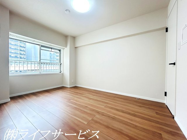 洋室6帖/ウォークインクローゼット有