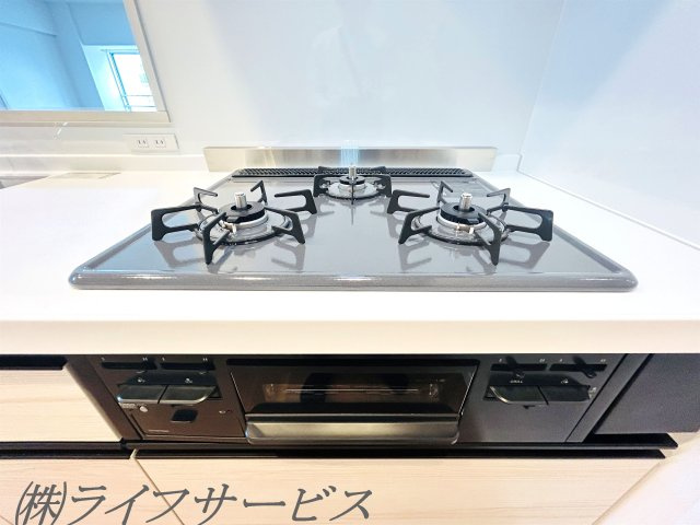 グリル/3口ガスコンロでお料理も楽々
