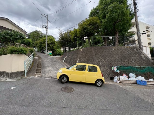 前面道路含む現況外観