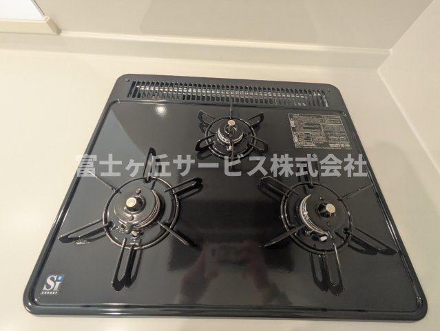 3口コンロがあります
