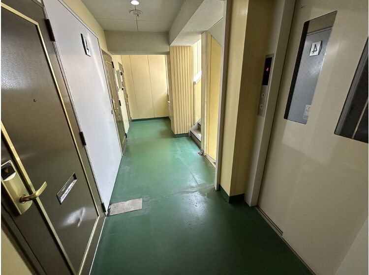 4階廊下部分