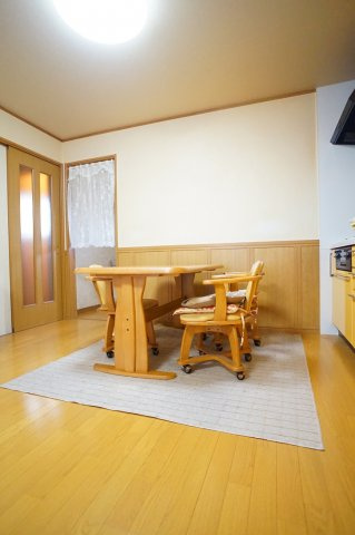 リビング＆ダイニングです☆2階部分に水廻り設備がまとまってあり、家事の効率ＵＰです♪　