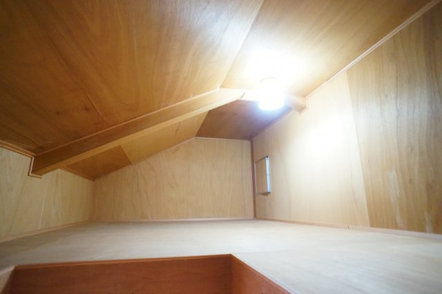 屋根裏収納内です☆季節物収納・趣味の道具入れなど、あると便利ですね♪