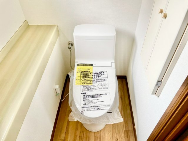 トイレは2階にもあります♪