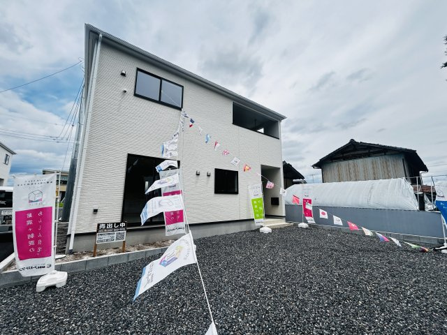 伊勢崎田部井町第9　クレイドルガーデン