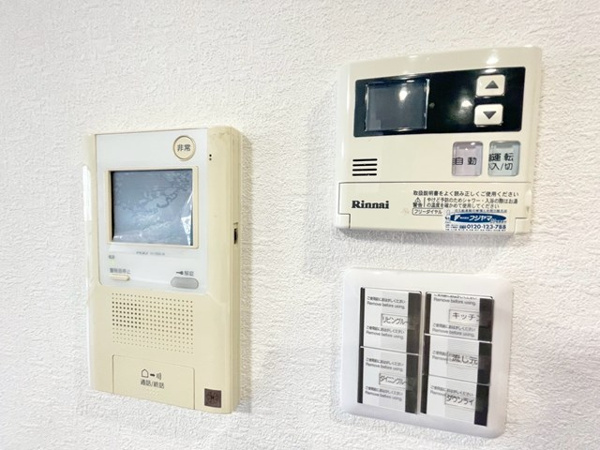 ロイヤルコート豊中参番館のTVモニター付きインターフォン