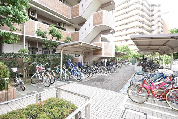 ロイヤルコート豊中参番館の駐輪場