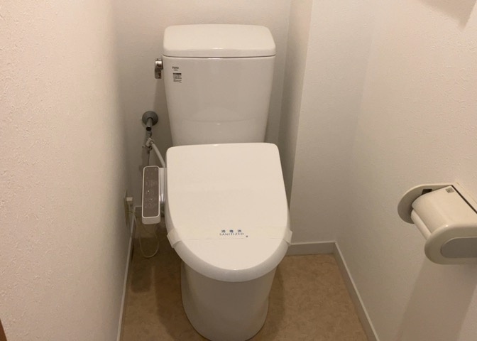 トイレは大きさや形、機能、抗菌性などが異なる多種多彩なタイプが各メーカーから出ています。それぞれに良さがあるため、事前にどういったタイプのトイレがいいのかをご家庭内で決めて、内見に行くといいでしょう。