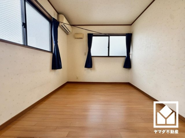 ※本画像は空室時の写真を加工し、家具・小物等を撤去したイメージです。　実際の仕様とは異なる場合がございます。