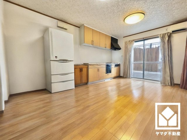 ※本画像は空室時の写真を加工し、家具・小物等を撤去したイメージです。　実際の仕様とは異なる場合がございます。