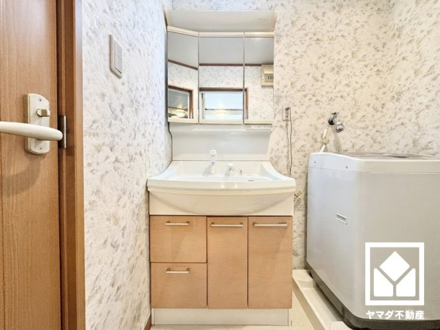 ※本画像は空室時の写真を加工し、家具・小物等を撤去したイメージです。　実際の仕様とは異なる場合がございます。