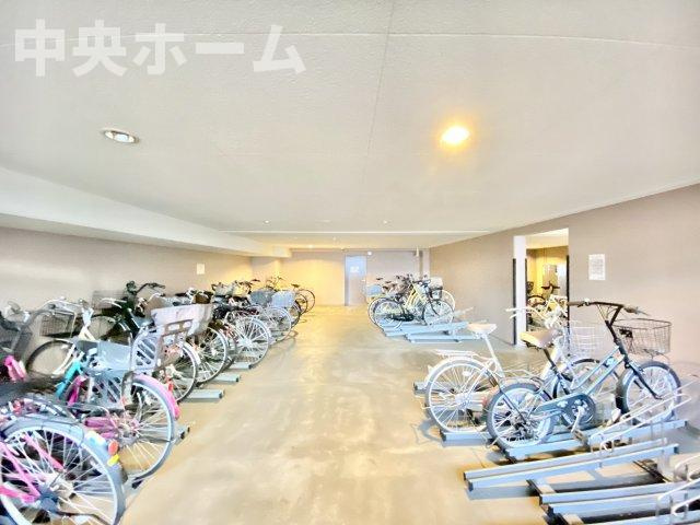 【自転車置き場】最新の空き状況や費用などの詳細は担当スタッフまでお問い合わせください。