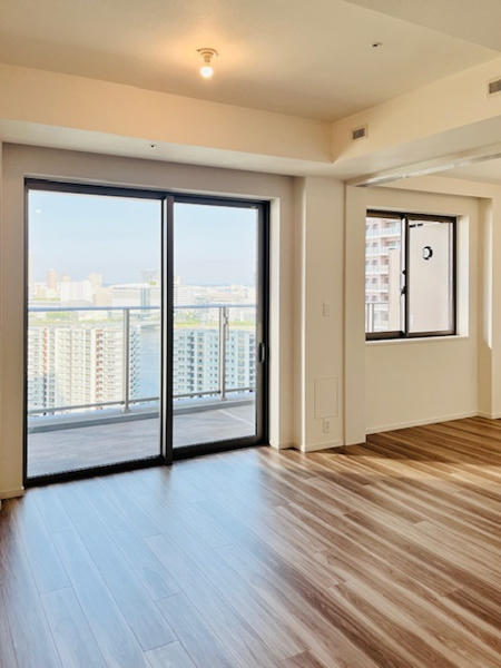 【HARUMI FLAG SUNVILLAGE T棟の洋室】