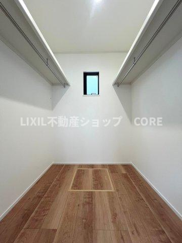 ウォークインクローゼットのある住まいで収納上手な生活を実現！　