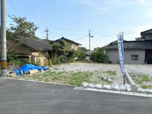 陽当り良好な現地外観です。整形地。