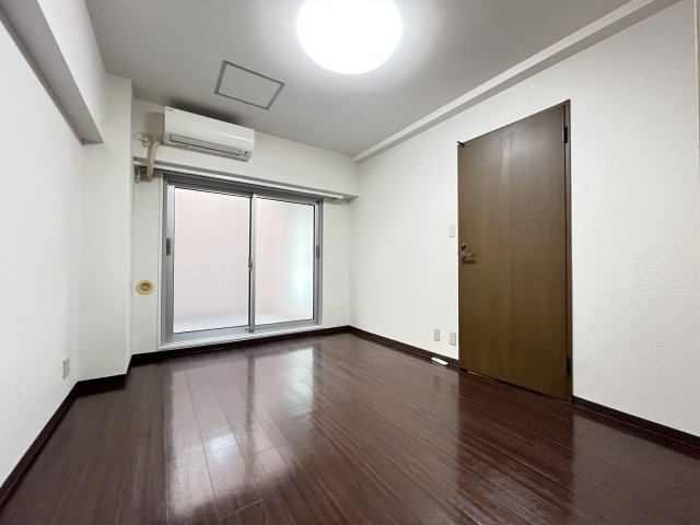 寝室別角度。ライトコートがあるので、あたたかい光が差し込みます。