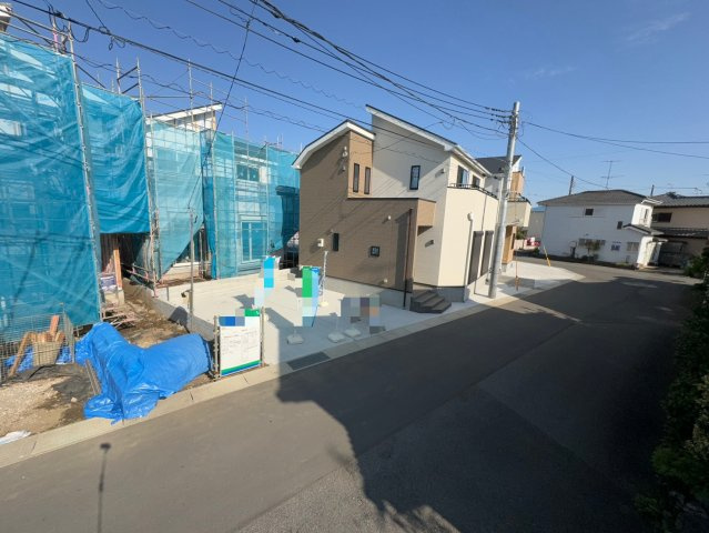 東武アーバンパークライン「南桜井」駅から徒歩16分の閑静な住宅街です。