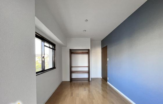 各部屋に収納もあるから、荷物の多いご家族も安心ですね♪