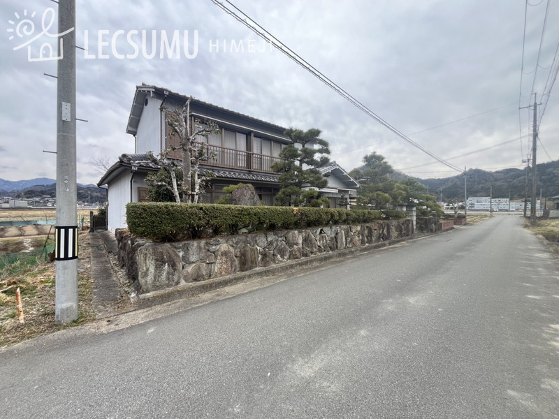 外観：328000607258