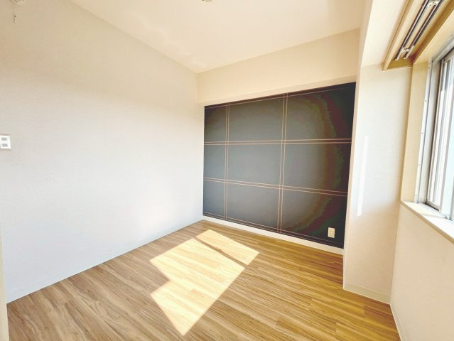 個人の部屋や寝室として使える洋室です