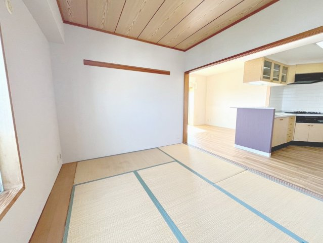 フローリングだけでなく、和室もあります
