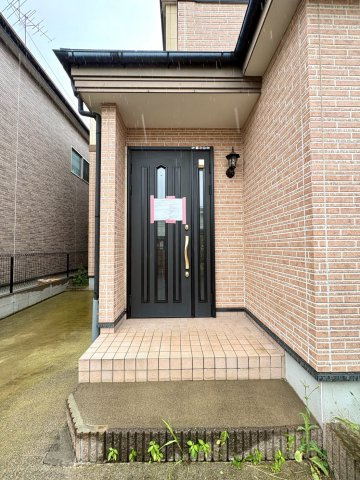 全居室に収納がある3LDK！ワンフロアに水回りの集中した家事ラク動線です！2026年10月リフォーム完了予定(クロス、キッチン、等)！東武アーバンパークライン「藤の牛島」駅徒歩約3分！