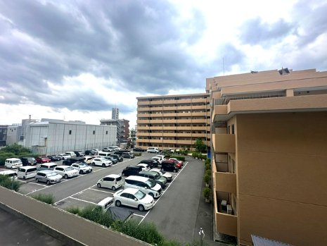 南東向きなので、陽当りも良く気分も爽快！陽当り・周辺環境も合わせて、ぜひ現地をご覧ください。