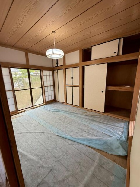 畳表替え・障子・襖交換で気持ちよい和室をお使いいただけます。