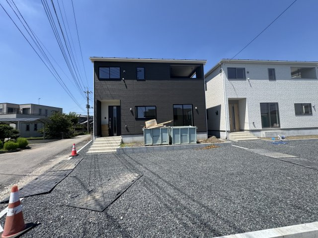 伊勢崎市境米岡第3　クレイドルガーデン　