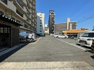 パークプラザ森小路の敷地内駐車場