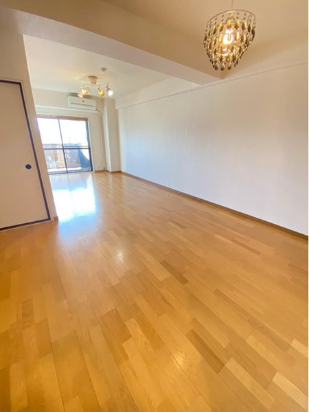 パークプラザ森小路の洋室