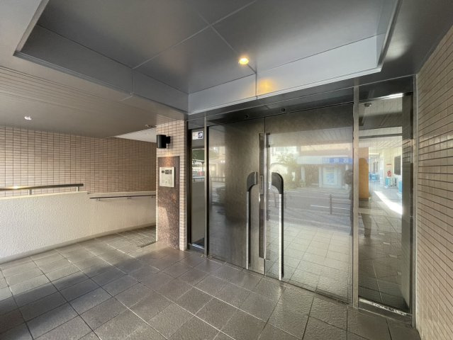 住宅ローンでご不安なお客様、是非当社にご連絡下さい。　住宅ローンに詳しいスタッフが無料にてご相談させて頂きます。