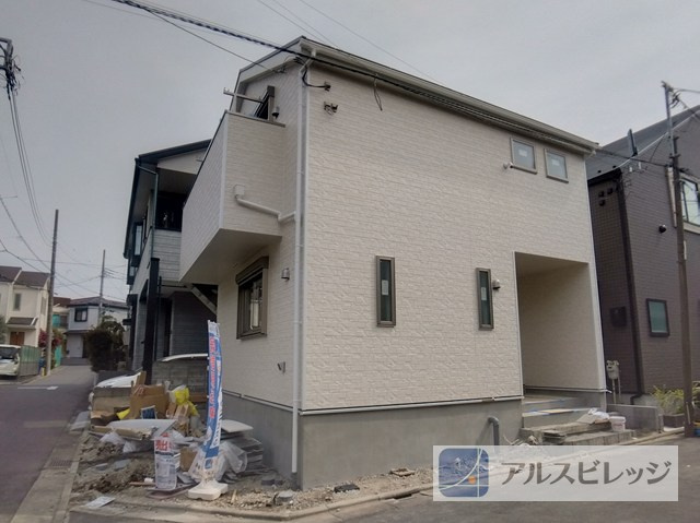 前面道路含む現地写真です