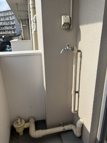 バルコニー水栓