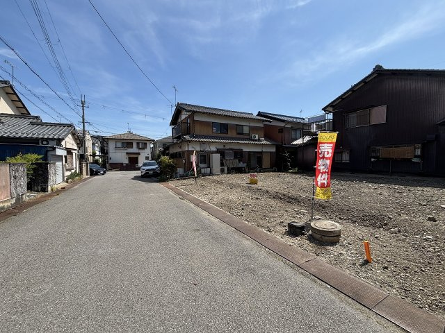 建築条件はございませんので、お好みのハウスメーカーで建築いただけます。