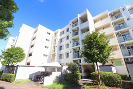 羽根沢第一住宅の外観