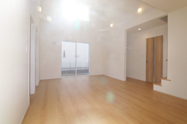 【郡山市芳賀３丁目　　　２号棟　　　芳賀小学校、郡山第４中学区の居間】