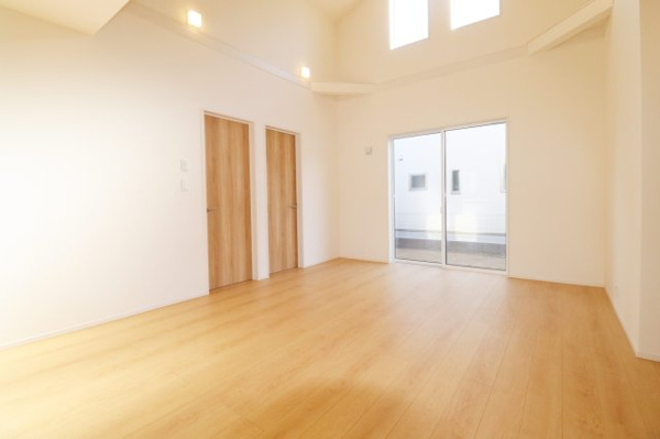 【郡山市芳賀３丁目　　　２号棟　　　芳賀小学校、郡山第４中学区の居間】