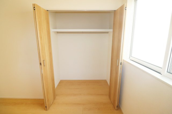 【郡山市芳賀３丁目　　　２号棟　　　芳賀小学校、郡山第４中学区の収納】